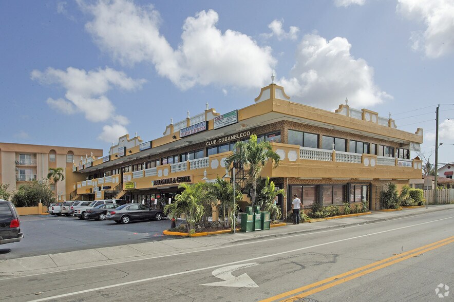 Primary Photo Of 6890 W Flagler St, Miami Unknown For Lease