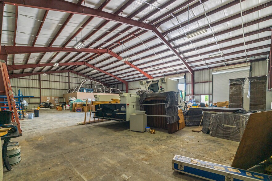 More Photos Of 8601 Fawn Trl, Conroe Warehouse For Sale