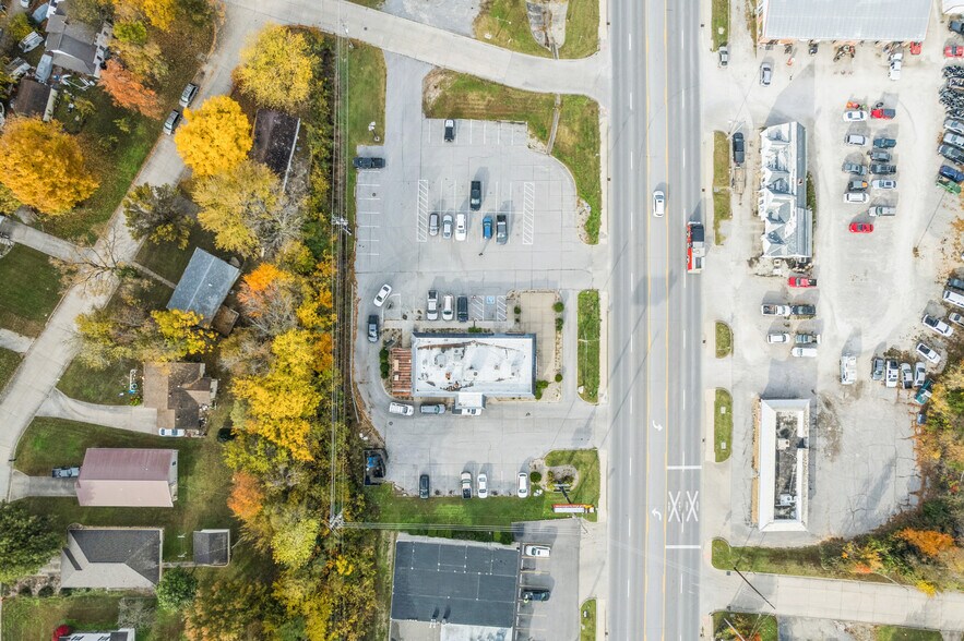 More Photos Of 421 E Jackson Blvd, Jackson Fast Food For Sale