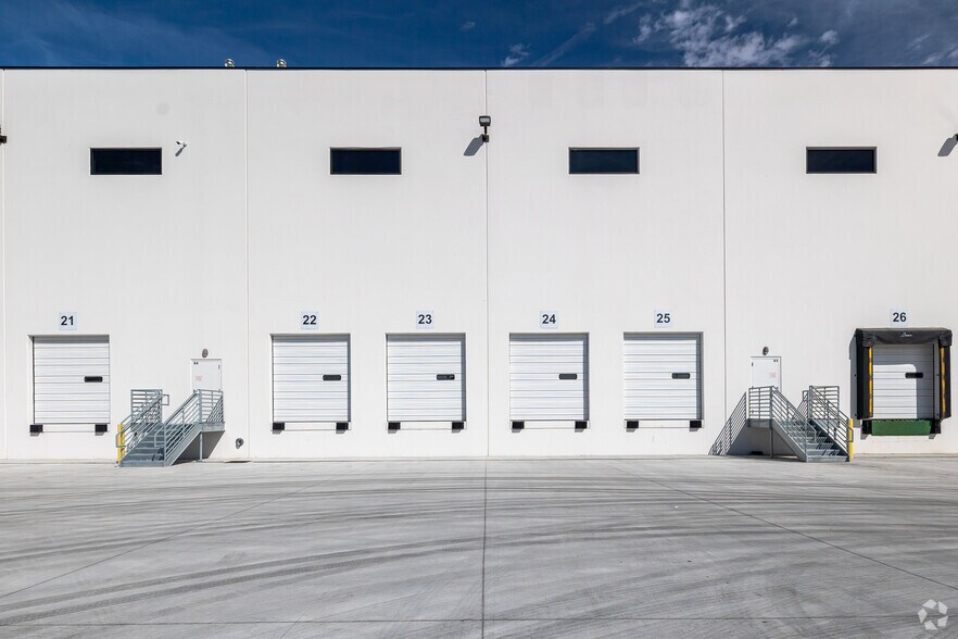 More Photos Of 485 N Jimmy Doolittle Rd, Salt Lake City Warehouse For Lease