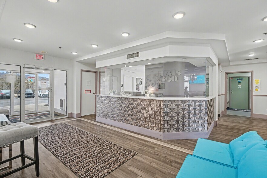 More Photos Of 390 Bee St, Meriden Apartments For Sale