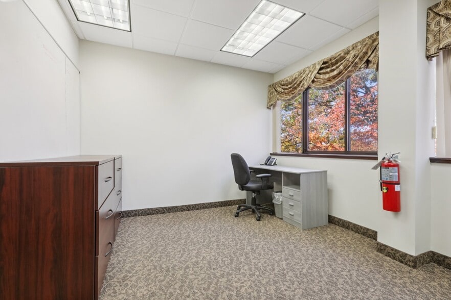 More Photos Of 401 Hamburg Turnpike, Wayne Medical For Sale