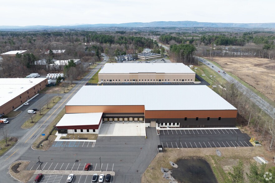 More Photos Of 42 Corporate Circle, Albany Manufacturing For Lease
