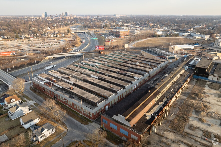 More Photos Of 2411 Albion St, Toledo Warehouse For Sale