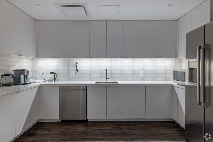 Photo of 14th Floor Ste Units 1-3