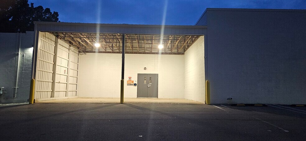 More Photos Of 2630 E Grand River Ave, Howell Self Storage For Sale