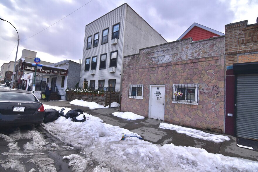 More Photos Of 214 Buffalo Ave, Brooklyn Land For Sale