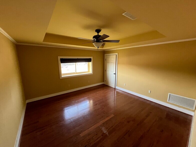 More Photos Of 14555 Hwy 75, Van Alstyne Distribution For Lease