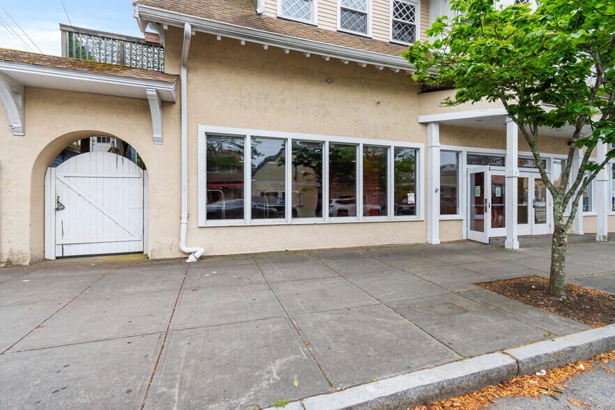 More Photos Of 615 Main St, Hyannis General Retail For Sale