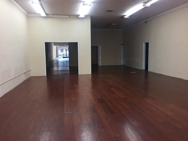 More Photos Of 222-238 E Main St, Alhambra Storefront For Lease