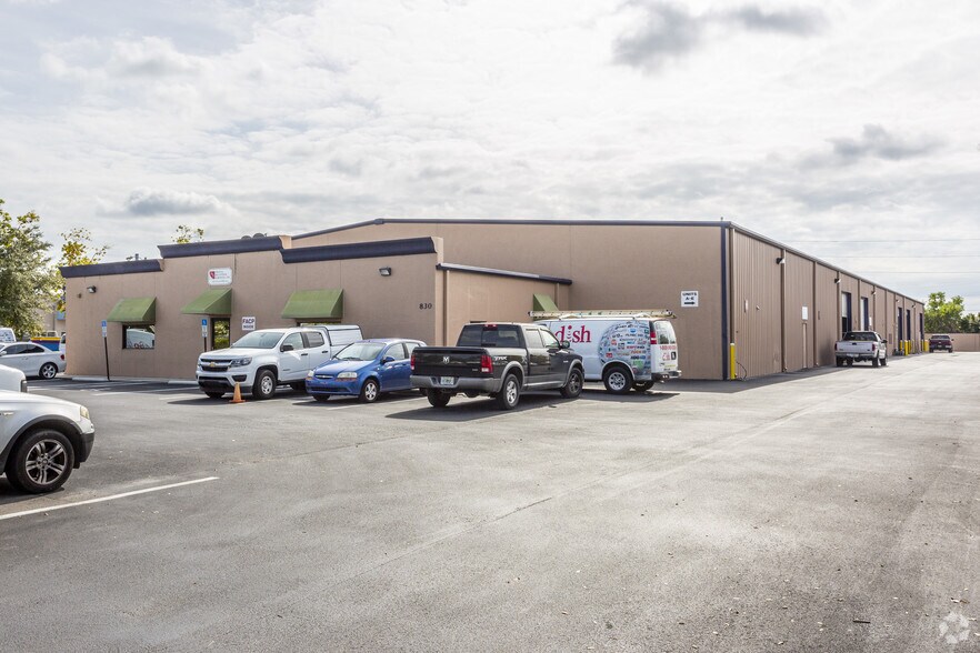 More Photos Of 830 NE 24th Ln, Cape Coral Warehouse For Sale