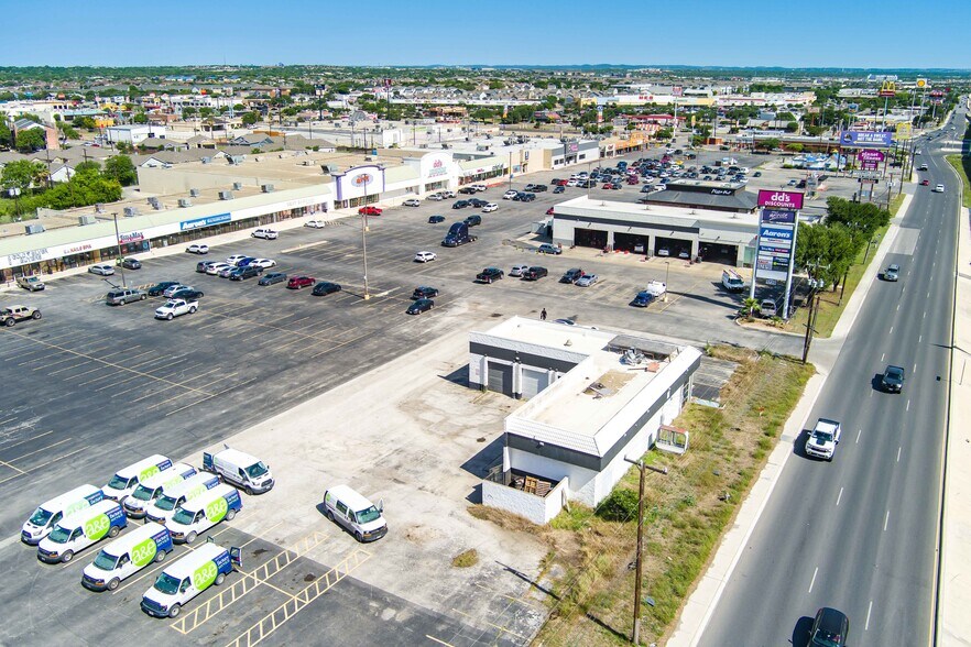 More Photos Of 1759 SW Loop 410, San Antonio Auto Repair For Sale