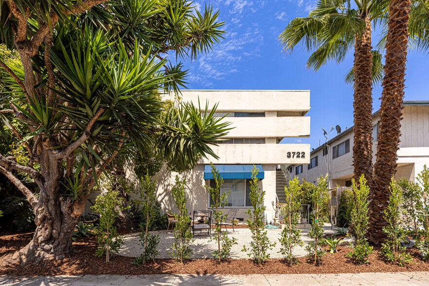 More Photos Of 3722 Mentone Ave, Los Angeles Apartments For Sale