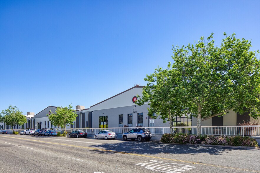 More Photos Of 5012-5116 Dudley Blvd, Mcclellan Flex For Lease