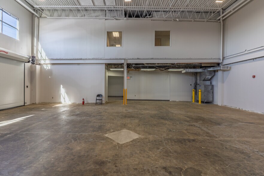 More Photos Of 1850 N Gravers Rd, Plymouth Meeting Distribution For Lease
