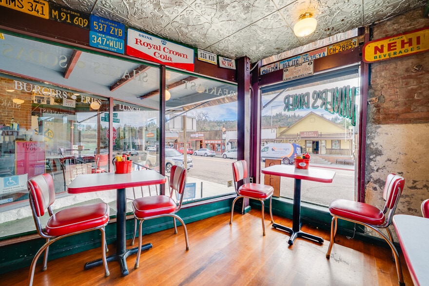 More Photos Of 2130-2134 Main St, Julian Storefront For Sale