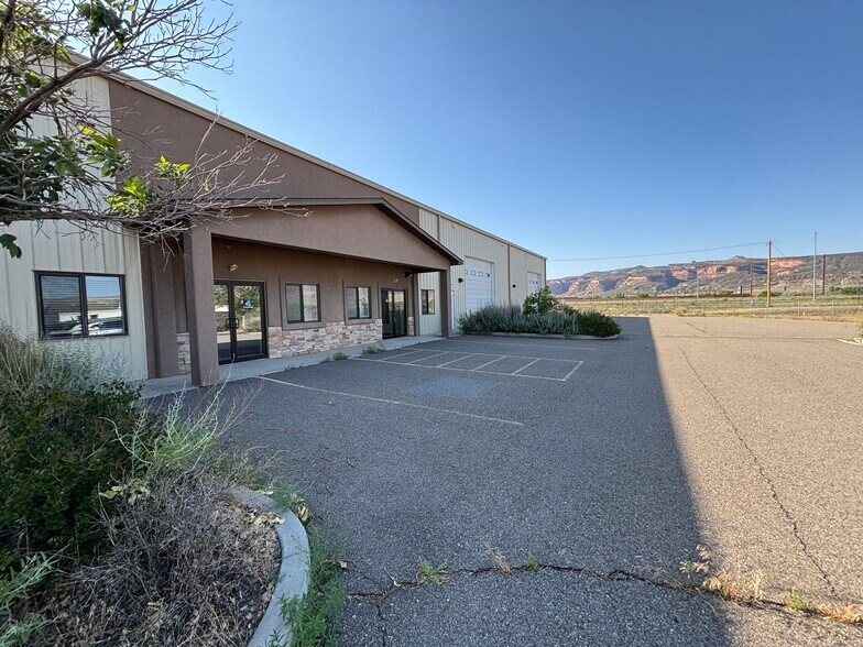 More Photos Of 703 Greenway Dr, Fruita Warehouse For Lease