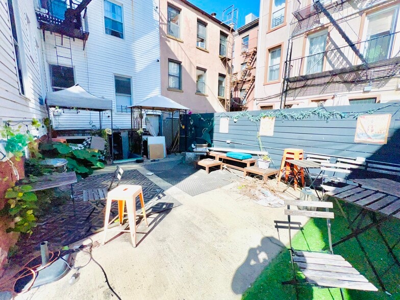 More Photos Of 128 India St, Brooklyn Storefront Retail Residential For Sale
