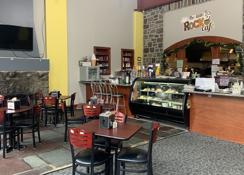More Photos Of 1428 Pocono Blvd, Mount Pocono General Retail For Sale