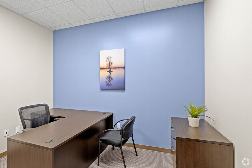 More Photos Of 1860 SW Fountainview Blvd, Port Saint Lucie Coworking Space
