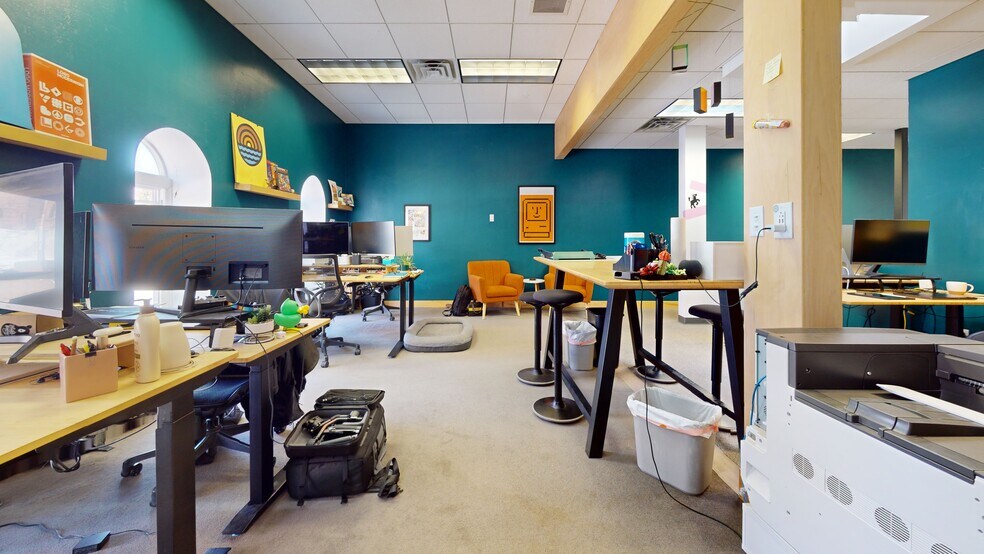 More Photos Of 22 E 2nd St, Duluth Storefront Retail Residential For Sale