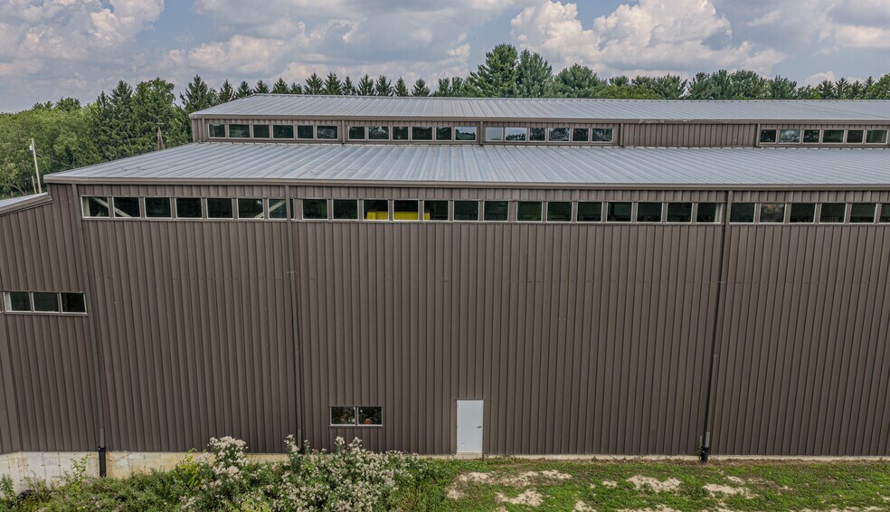 More Photos Of 5205 Cleveland Massillon Rd, Norton Manufacturing For Lease