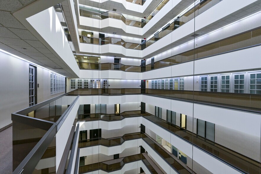 More Photos Of 4144 N Central Expy, Dallas Office For Sale