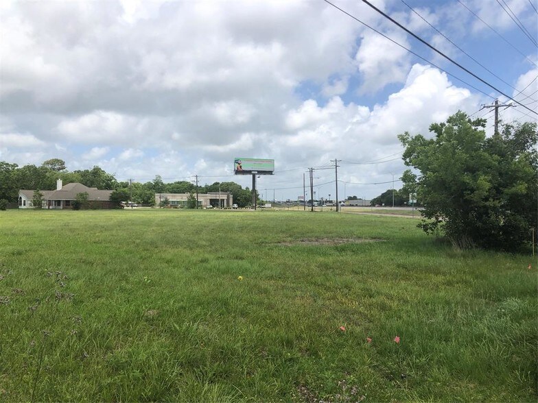 More Photos Of 4101 Kirby Dr, La Marque Land For Lease