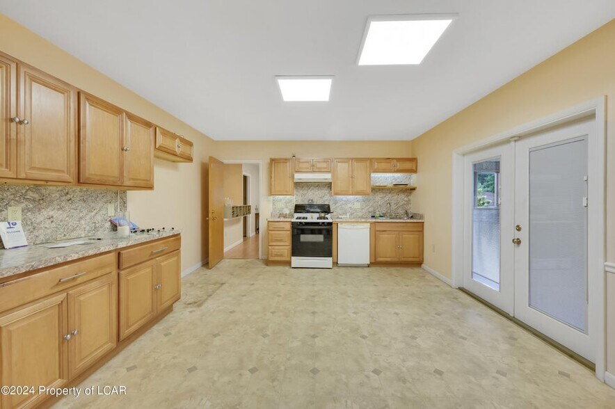 More Photos Of 668 N Main St, Wilkes Barre Religious Facility For Sale