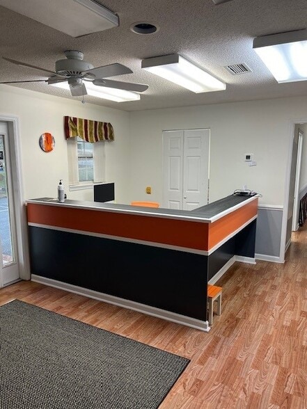 More Photos Of 675 New Highway 68, Sweetwater Medical For Lease