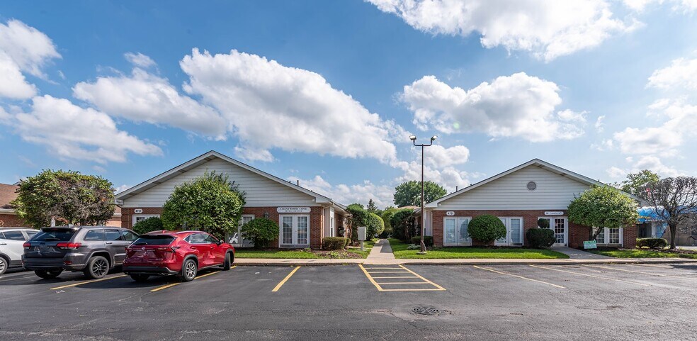 Primary Photo Of 4701-4731 W Midlothian Tpke, Crestwood Office For Sale