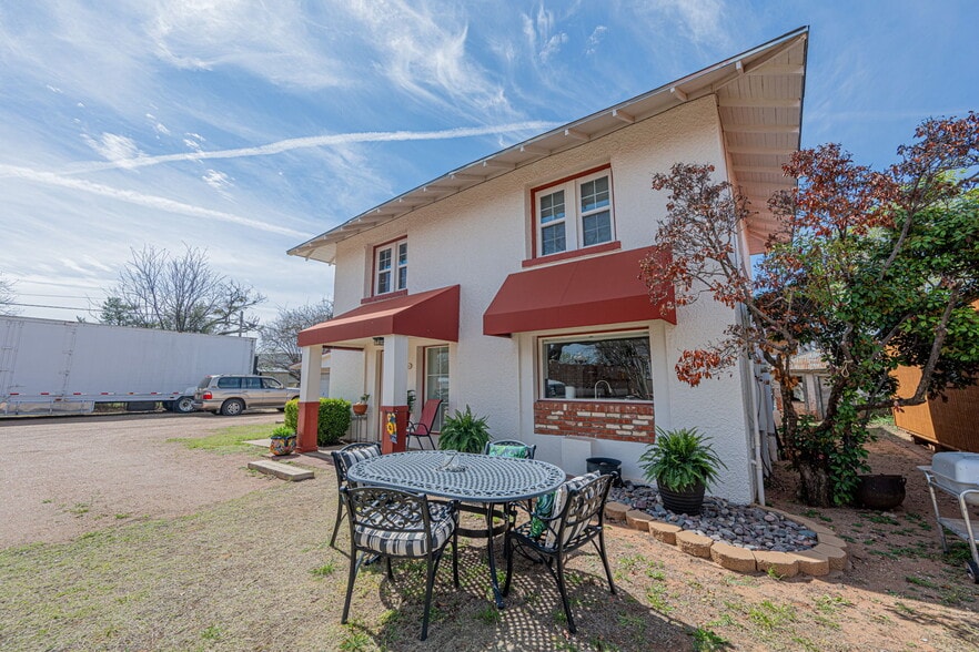 More Photos Of 1400 Sam Houston St, Sweetwater Hospitality For Sale