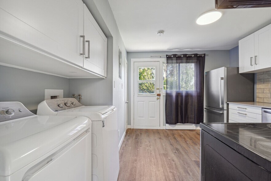 More Photos Of 336 Boul Curé-Poirier E, Longueuil Apartments For Sale