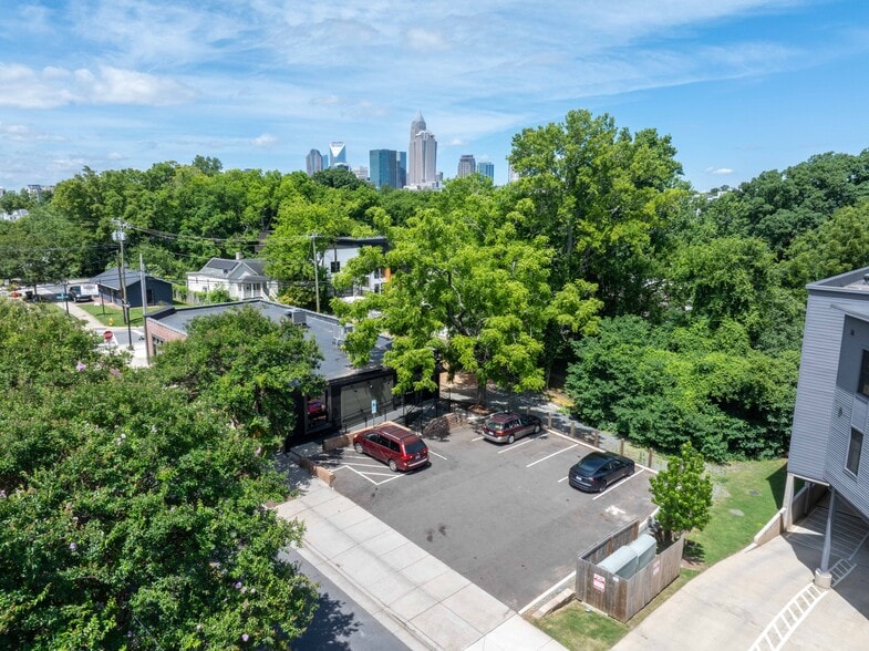 More Photos Of 857 Belmont Ave, Charlotte General Retail For Lease
