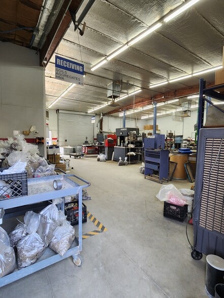 More Photos Of 700 22nd St, Bakersfield Warehouse For Lease