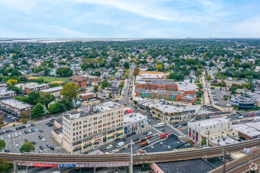 More Photos Of 393 Sunrise Hwy, Lynbrook Storefront Retail Office For Sale