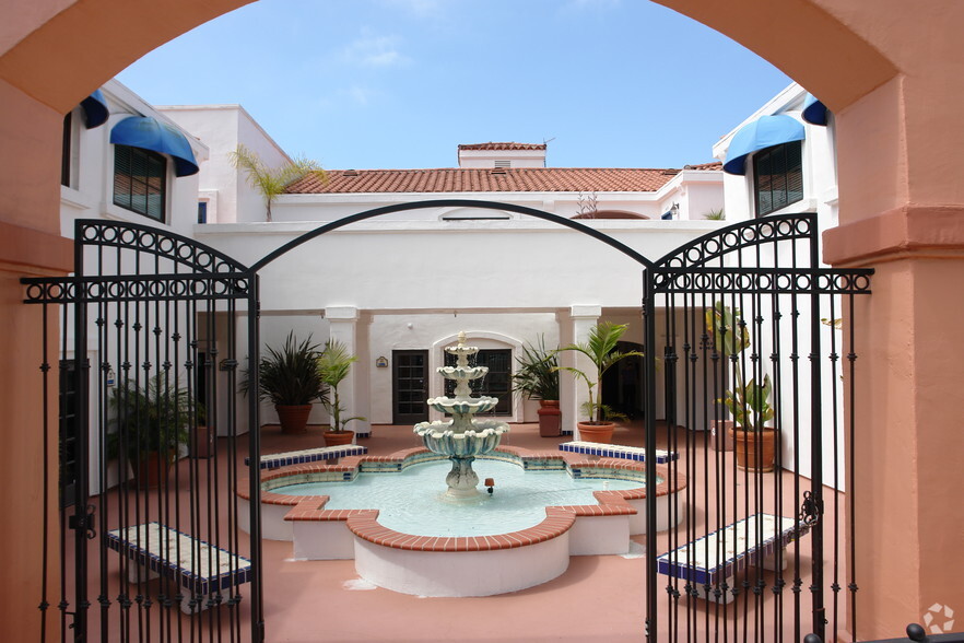 More Photos Of 302 N El Camino Real, San Clemente Office Residential For Lease