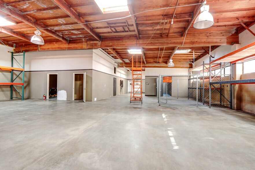 More Photos Of 2075 Knoll Dr, Ventura Manufacturing For Lease