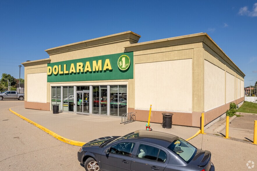 More Photos Of 3027 Parkedale Ave, Brockville General Retail For Sale