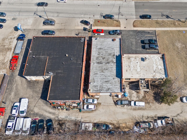 More Photos Of 2648-2666 Waukegan Ave, Highland Park Storefront Retail Residential For Sale