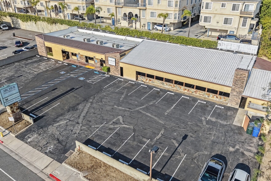 More Photos Of 2943-2947 Foothill Blvd, La Crescenta Medical For Lease