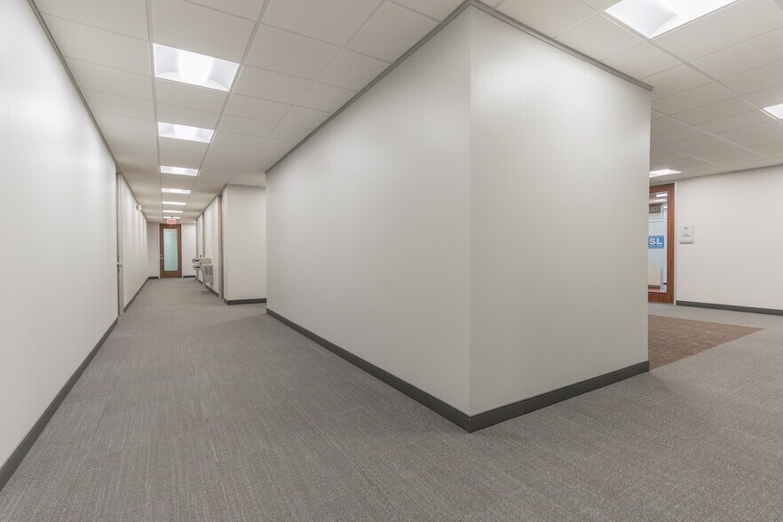 More Photos Of 16420 Park Ten Place Dr, Houston Office Residential For Lease