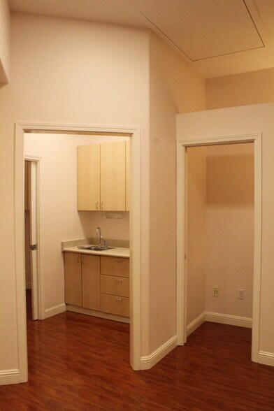 More Photos Of 2234 El Camino Real, Santa Clara Freestanding For Lease