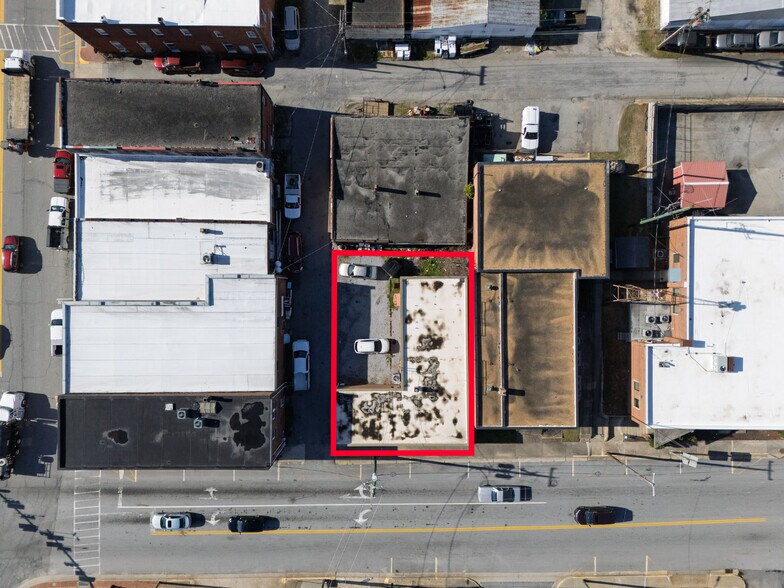 More Photos Of 109 W Atlantic St, South Hill Storefront Retail Office For Sale