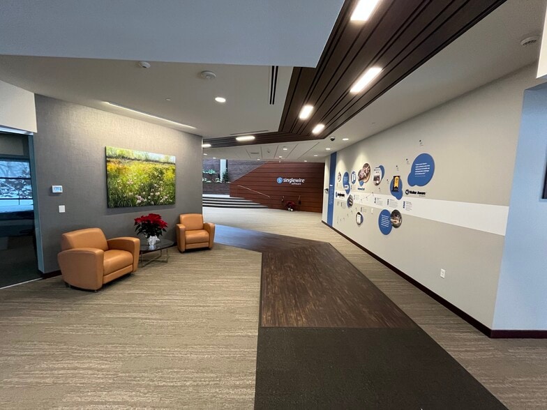 More Photos Of 1002 Deming Way, Madison Office For Sale