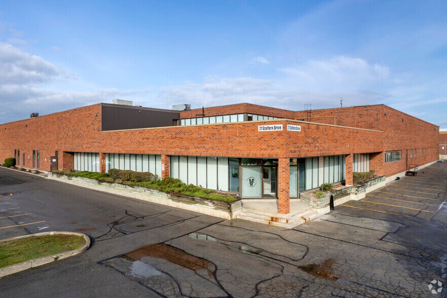 Primary Photo Of 21 Staffern Dr, Vaughan Warehouse For Lease