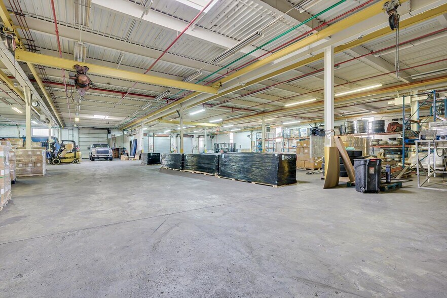 More Photos Of 3461 S Clinton Ave, South Plainfield Manufacturing For Lease