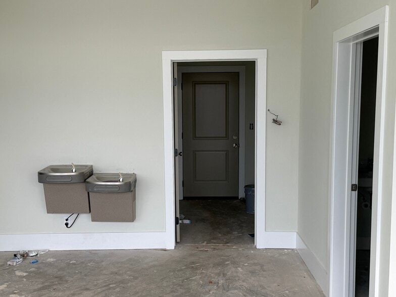 More Photos Of 5824 New Nashville Hwy, Murfreesboro Warehouse For Lease