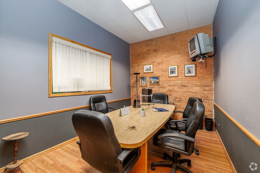 More Photos Of 136 Court St, Binghamton Apartments For Sale