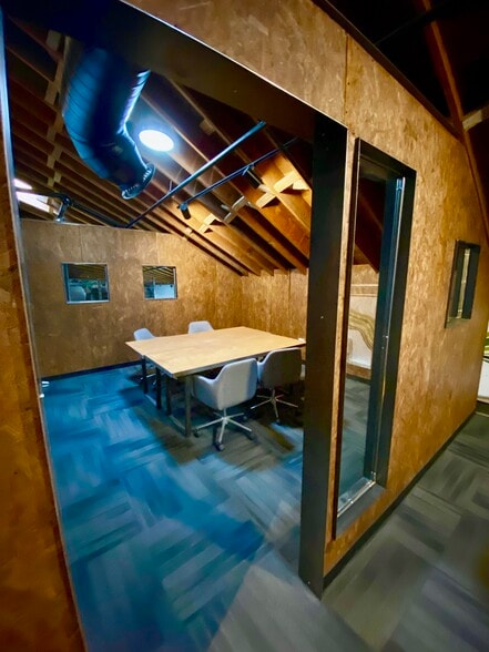 More Photos Of 214 E Roosevelt St, Phoenix Storefront Retail Office For Lease